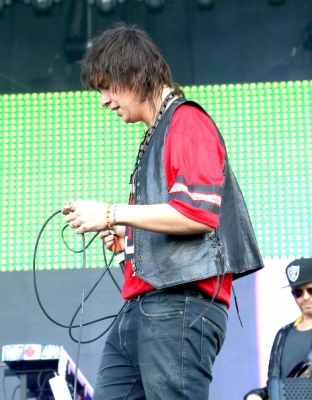 Julian at Governors Ball (06 June 2014) 15
Photo by Paul Zimmerman
